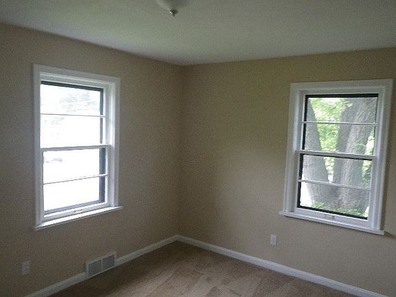 3rd image of 9441 Cote Brilliante Ave