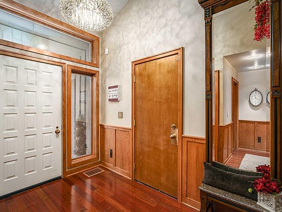3rd image of 1724 W North Shore Dr #34-3