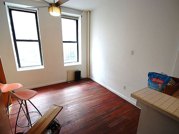 5th image of 248 Broome St APT 6