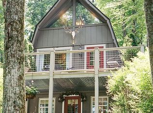 574 Franklin Rd, Highlands, NC 28741