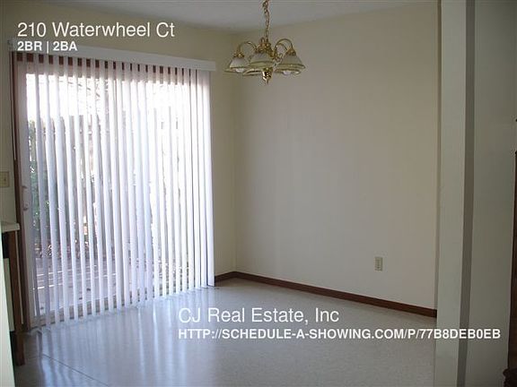4th image of 210 NW Waterwheel Ct