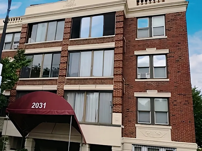 2031 Commonwealth Ave #15 — Photo 1