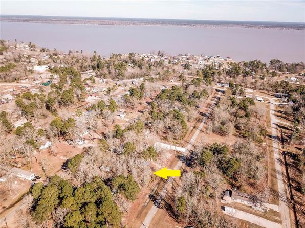 Holiday Villages Livingston Point Blank Real Estate 3 Homes For Sale Zillow