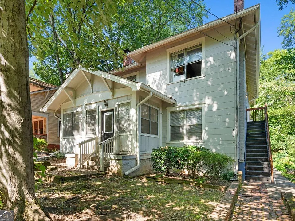 742 Charles Allen Dr NE #1
