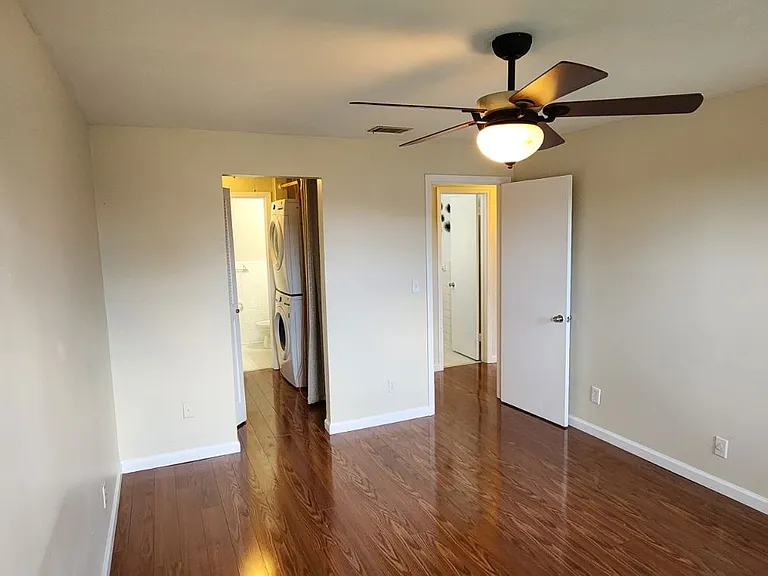 7347 El Barco Rd #6 — Photo 21