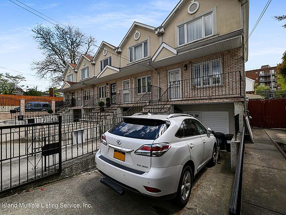 2nd image of 88 Park Hill Ave