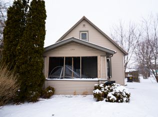 1351 S Galena Ave, Freeport, IL 61032