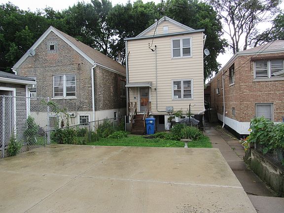 4th image of 2940 S Quinn St