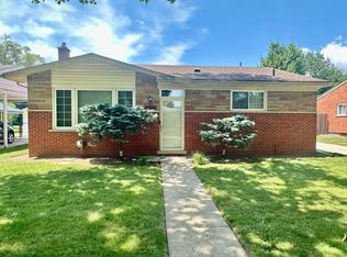 19533 Hardy St, Livonia, MI 48152