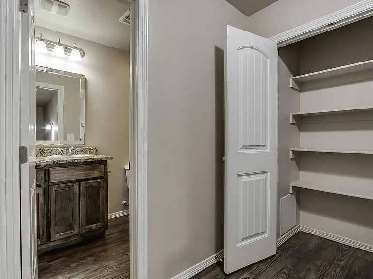 2149 Buena Vida Ln — Photo 29