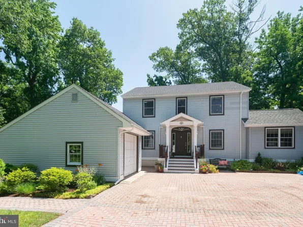 12 Coles Ave, Cherry Hill, NJ 08002