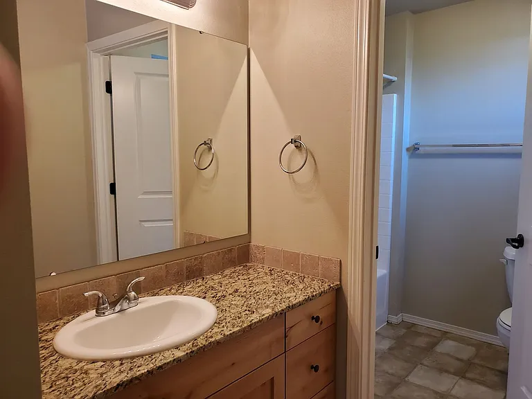1535 W Alexandra Ln — Photo 15