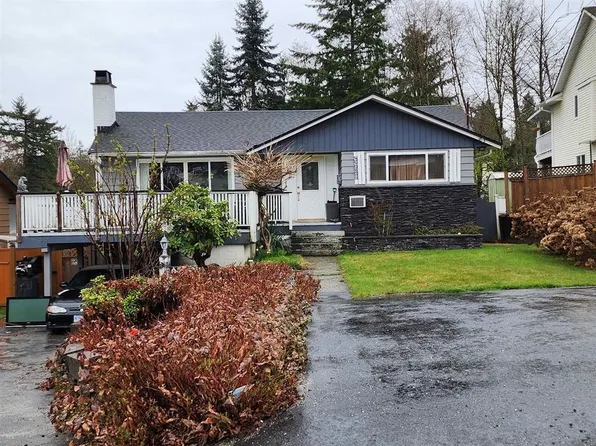 11372 Surrey Rd, Surrey, BC V3R 5T3