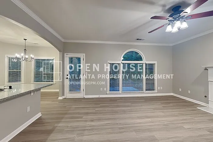 3174 Vickery Dr NE — Photo 4