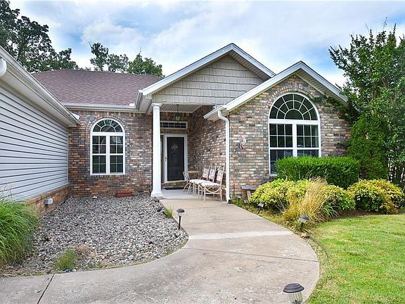 2nd image of 48 Merritt Dr