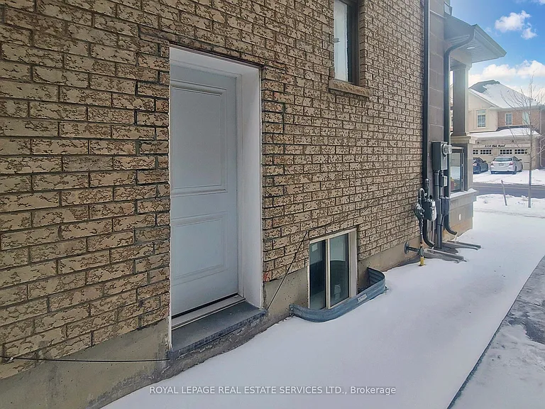 3359 Post Rd #BASEMENT — Photo 37