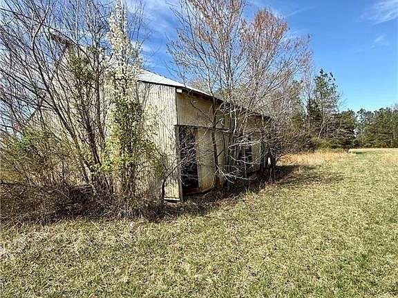 2nd image of 17394 Mountain Rd