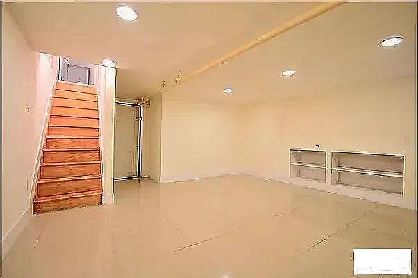 Rented by REAL New York | media 10