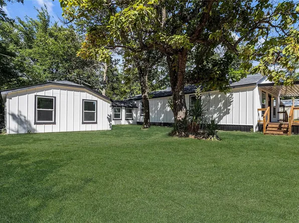 1586 W Fm 2795, Emory, TX 75440