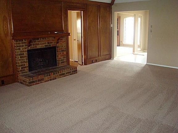 5th image of 4437 Cleveland Dr