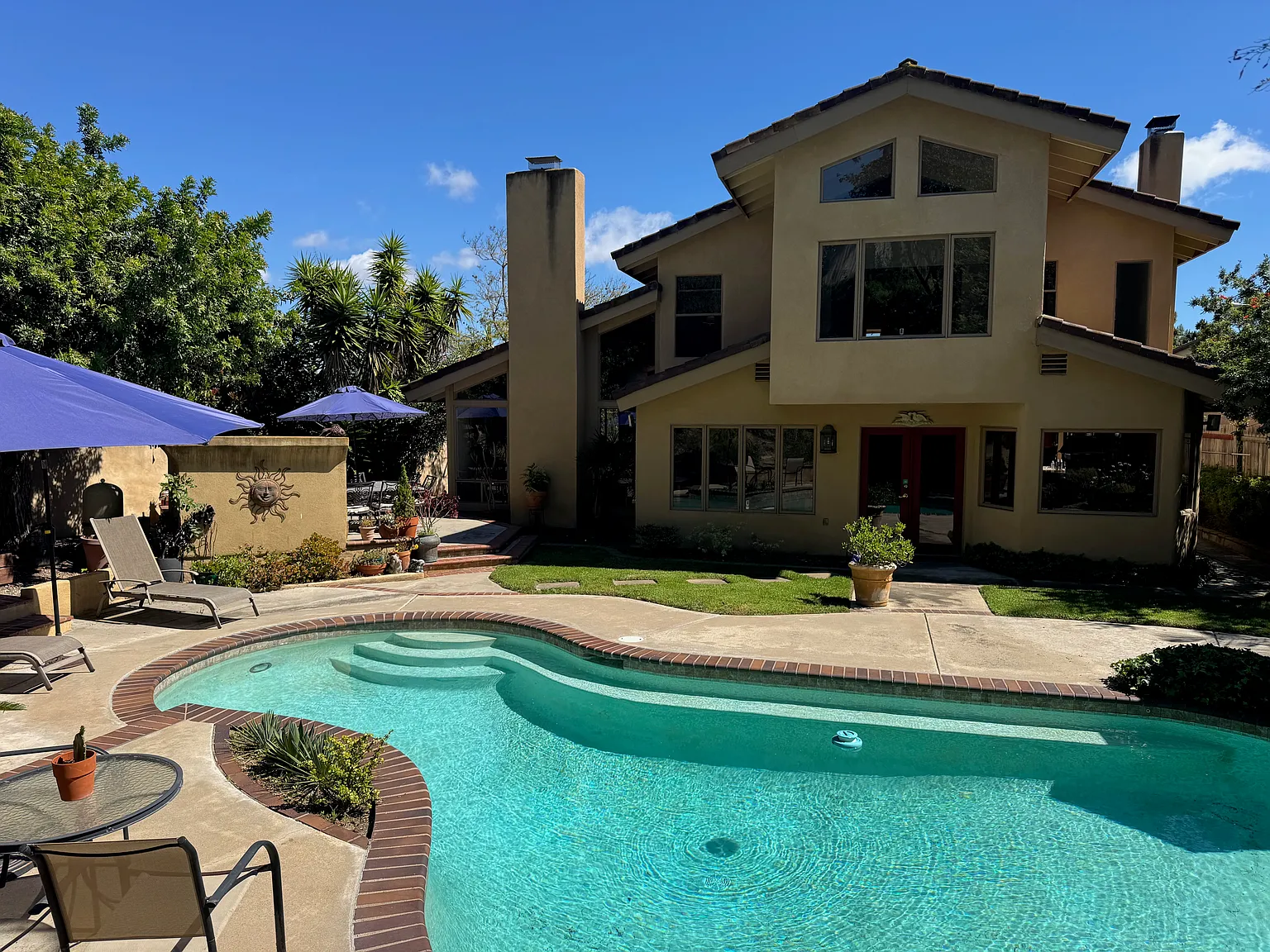 4576 Sherlock Ct — Photo 1