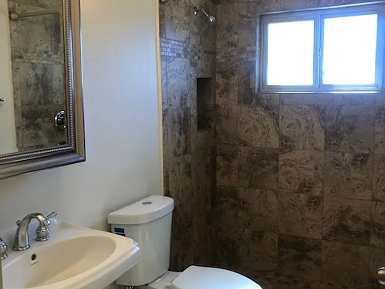 4814 E Hampton St — Photo 13