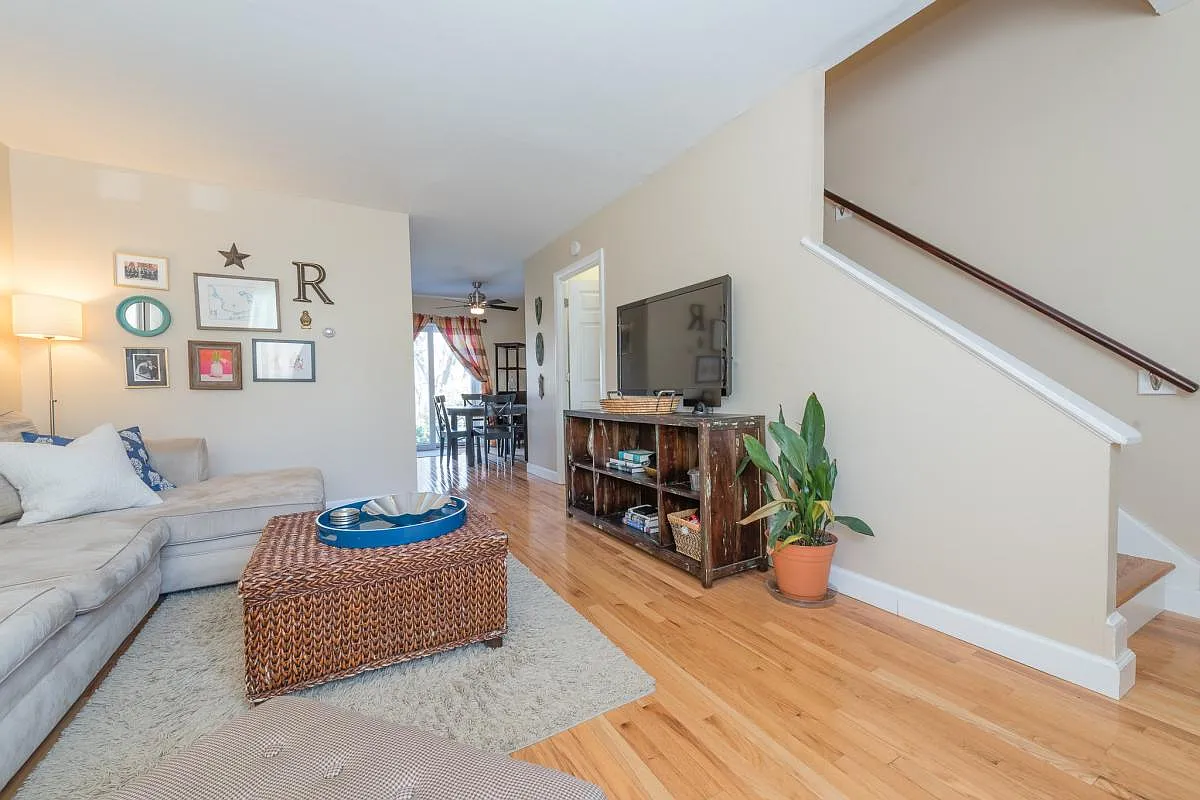 244 New Britain Avenue — Photo 3