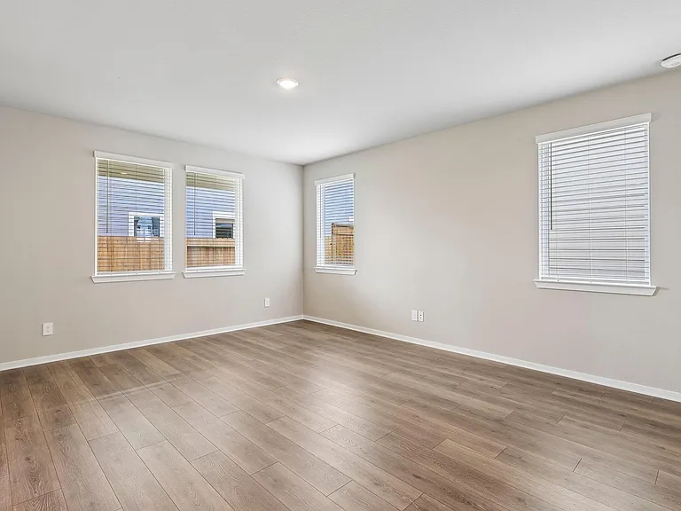 4215 Pine Springs Ct — Photo 5