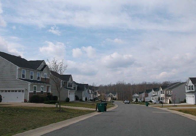2nd image of 102 Laport Dr