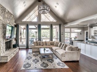 22057 White Pine Cir, Edmond, OK 73012