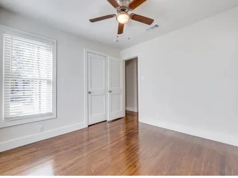 1406 Harlandale Ave — Photo 14