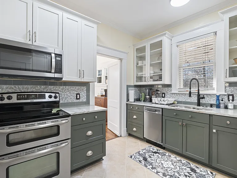 4400 Forest Hill Ave — Photo 5