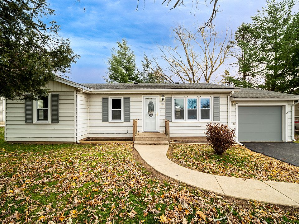 1st image of 138 Oak Ln