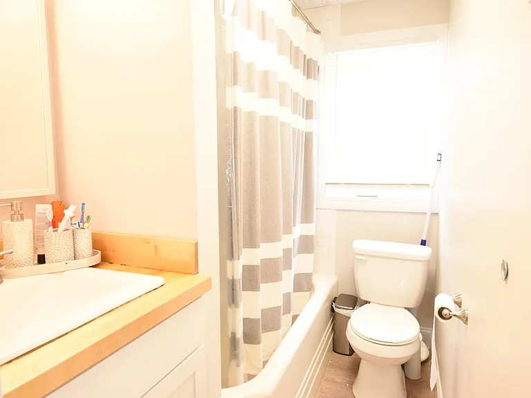174 Main Rd #1 — Photo 4