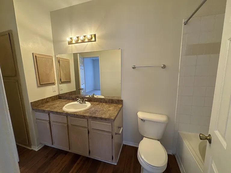 Wesley St. James Apartments at Sandy Springs — Photo 125