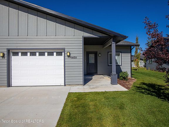 3rd image of 275 River View Cir #2