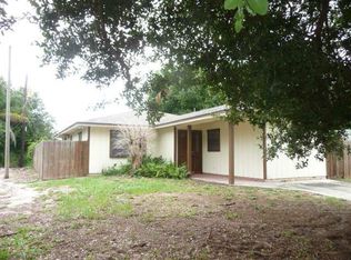 1320 20th Ave SW, Vero Beach, FL 32962