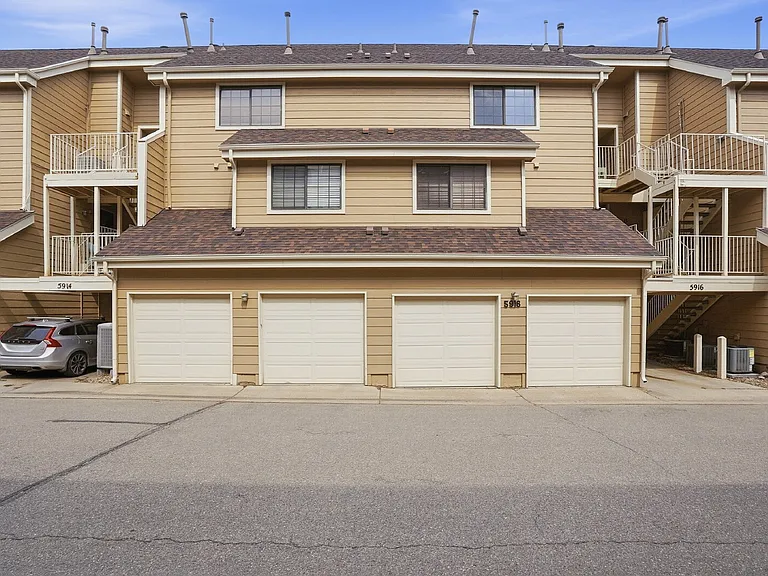 5916 Gunbarrel Ave #F — Photo 25