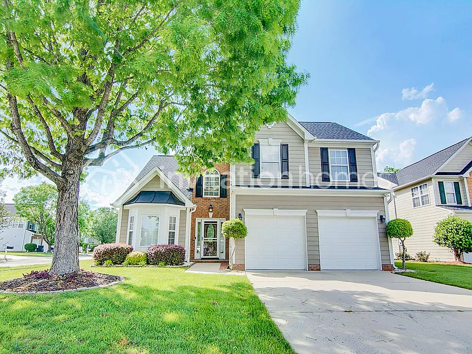 318 Winward Pointe Dr