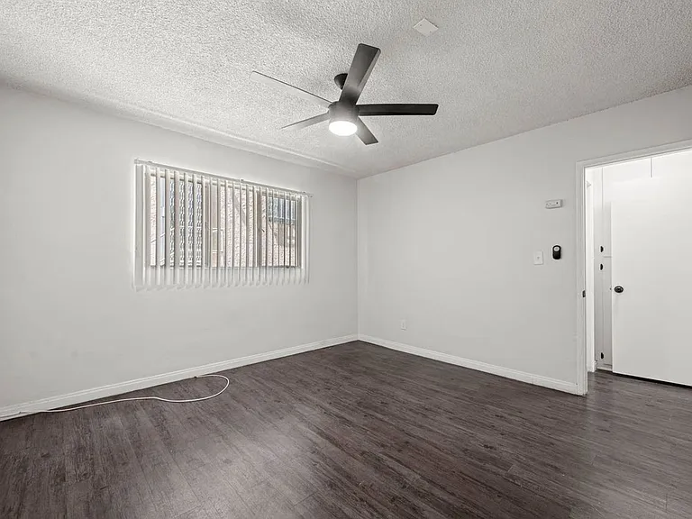 3868 Potomac Ave #7A — Photo 16