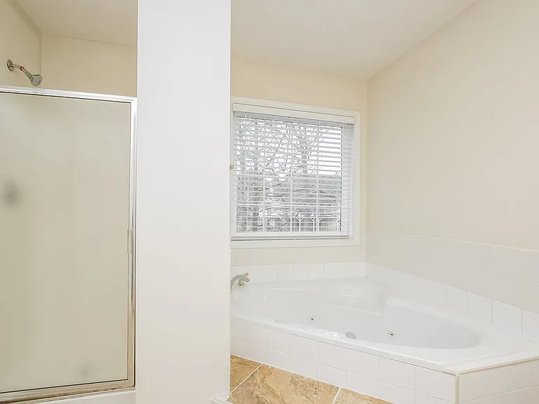 19 Eagle Point Ct — Photo 10