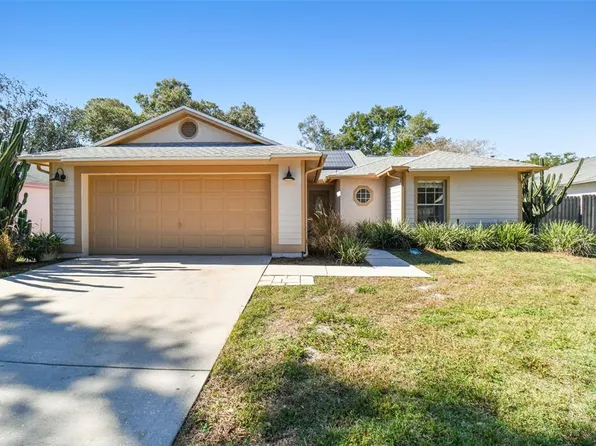 1641 Coppersmith Ct, Lutz, FL 33559