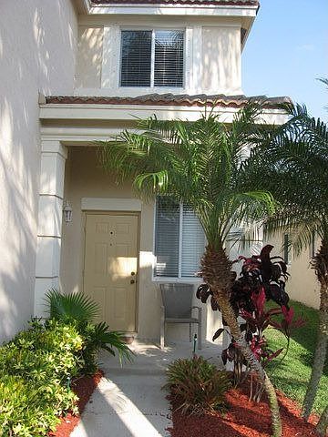 1st image of 1494 Canary Island Dr