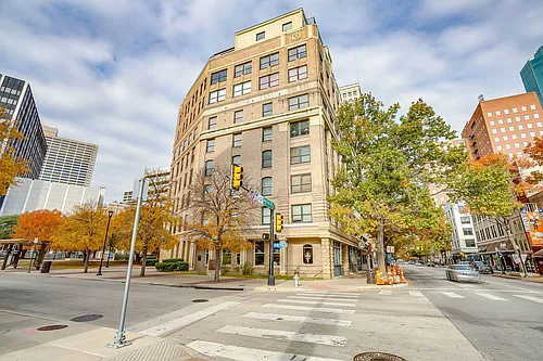 910 Houston St #301 Photo 1