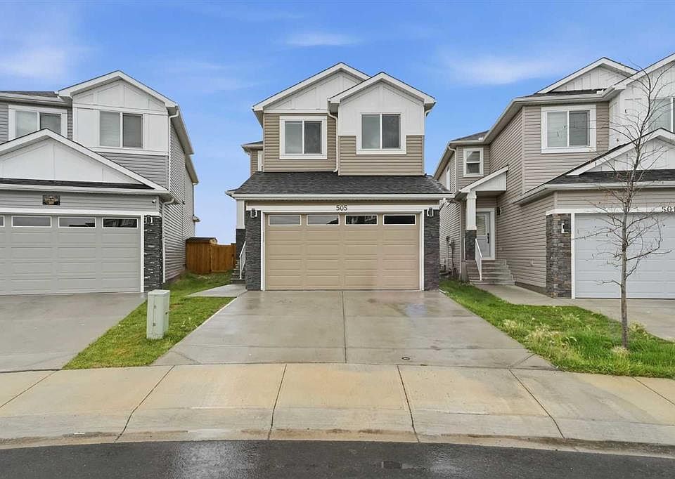 1st image of 505 Corner Meadows Way NE