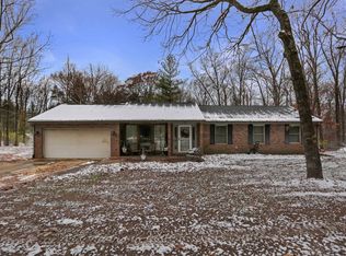10100 Hillview Dr, Evansville, IN 47720