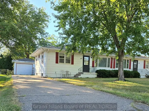 1920 Sheridan Ave N, Grand Island, NE 68803
