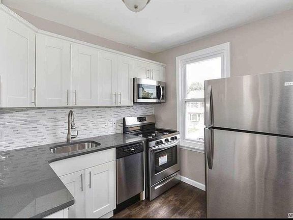2nd image of 11636 203rd St