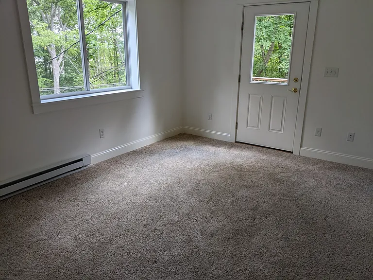 32 Maplewood Rd #A — Photo 9