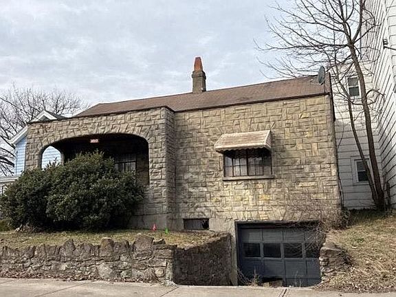 2nd image of 4517 Lawrence St
